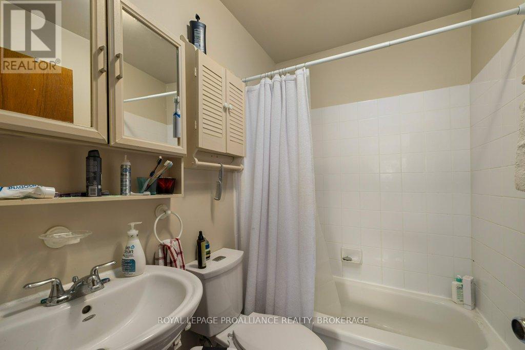 130 King Street E, Kingston (Central City East), Ontario  K7L 3A1 - Photo 40 - X12877846