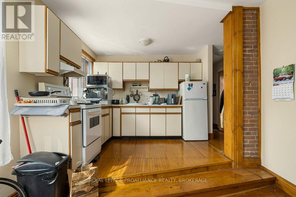 130 King Street E, Kingston (Central City East), Ontario  K7L 3A1 - Photo 41 - X12877846