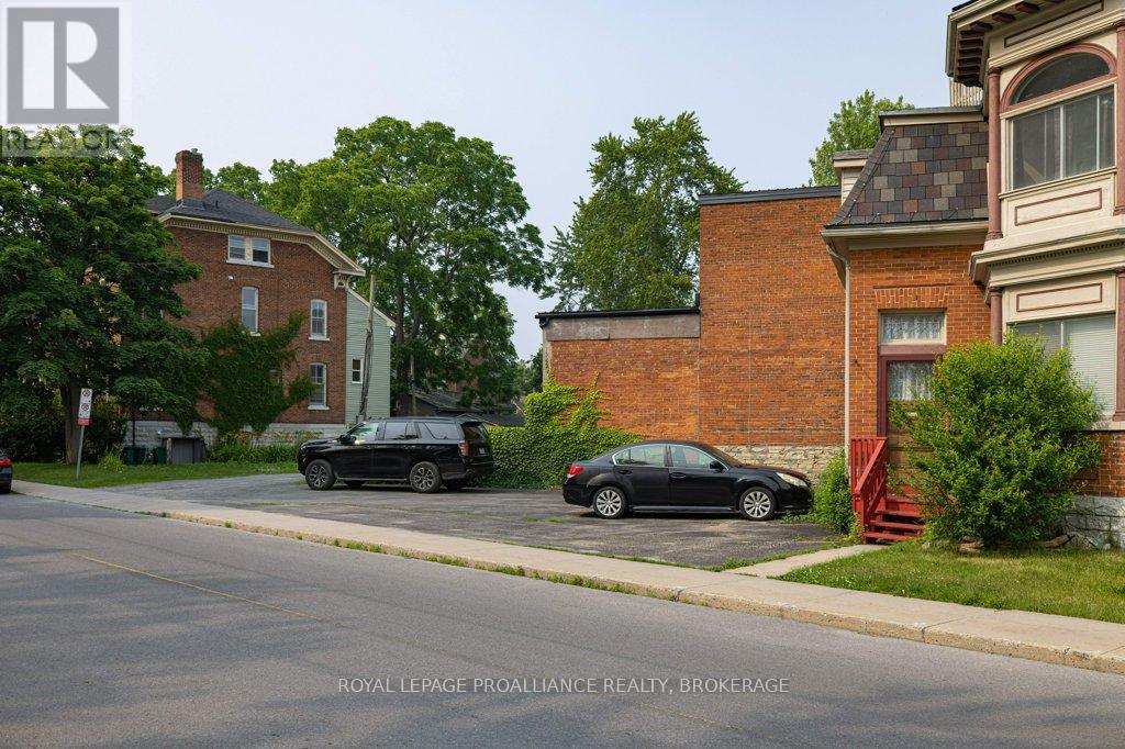 130 King Street E, Kingston (Central City East), Ontario  K7L 3A1 - Photo 44 - X12877846