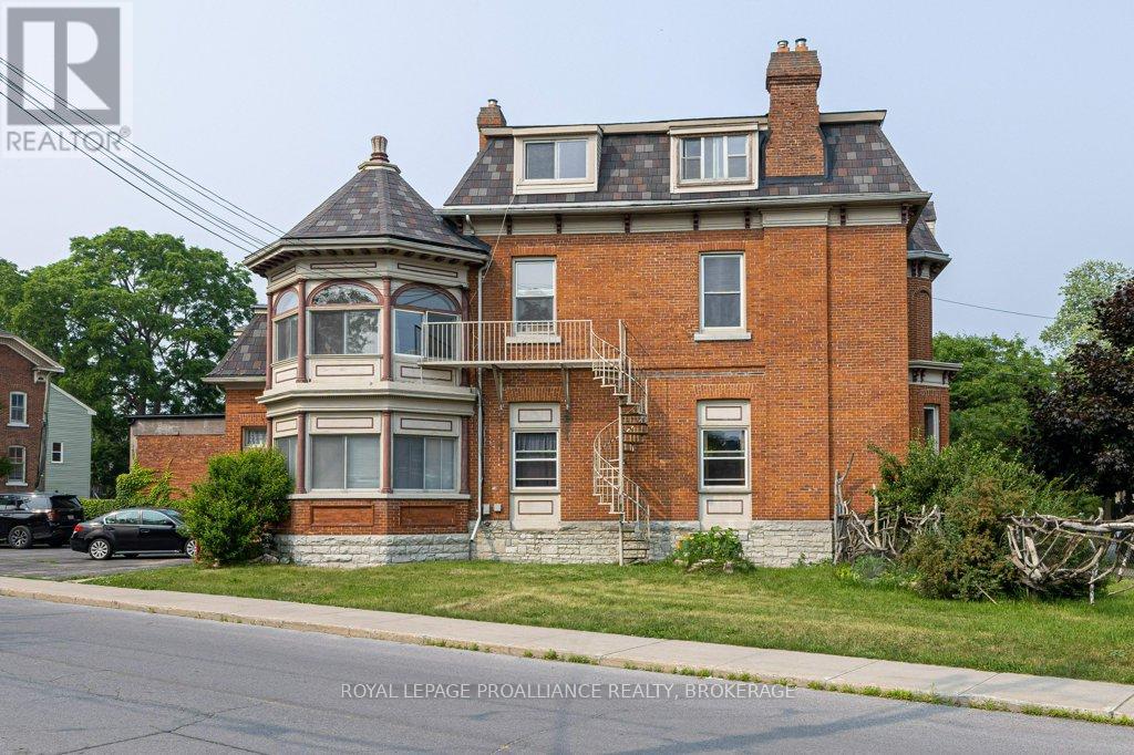 130 King Street E, Kingston (Central City East), Ontario  K7L 3A1 - Photo 46 - X12877846