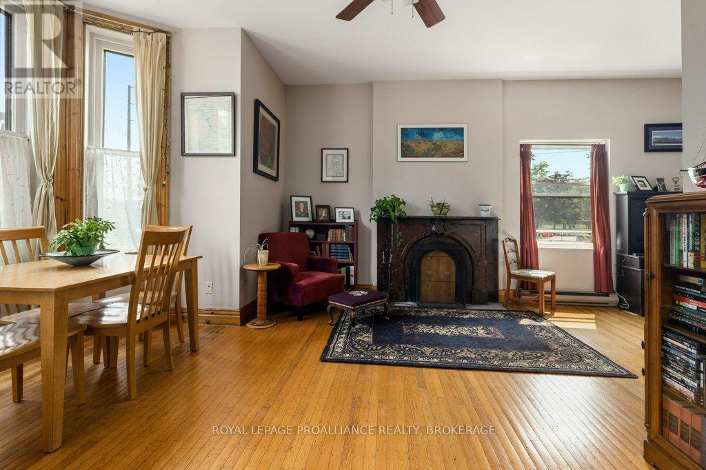 130 King Street E, Kingston (Central City East), Ontario  K7L 3A1 - Photo 6 - X12877846