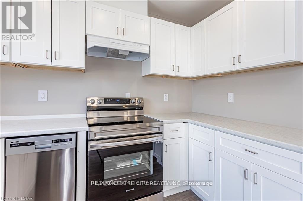 2 - 279 William Street, London East, Ontario  N6B 3C2 - Photo 4 - X12877796