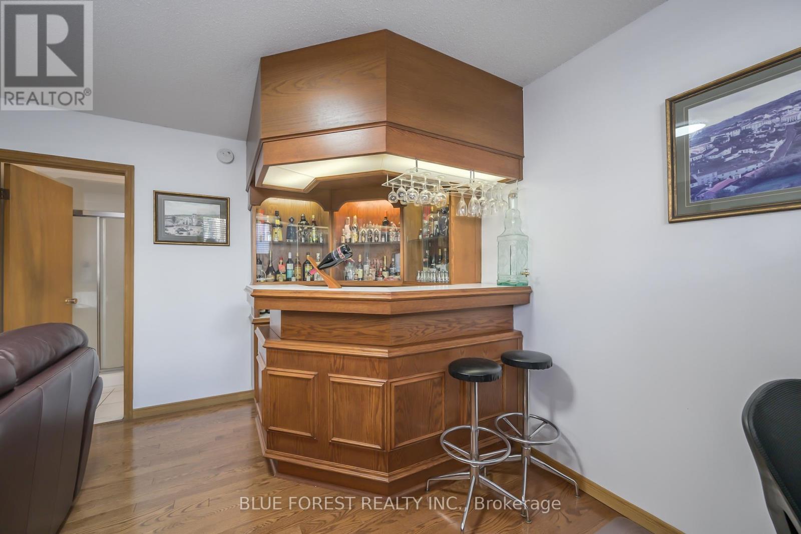 36 Golfdale Crescent, London South, Ontario  N6C 5P1 - Photo 16 - X12877810