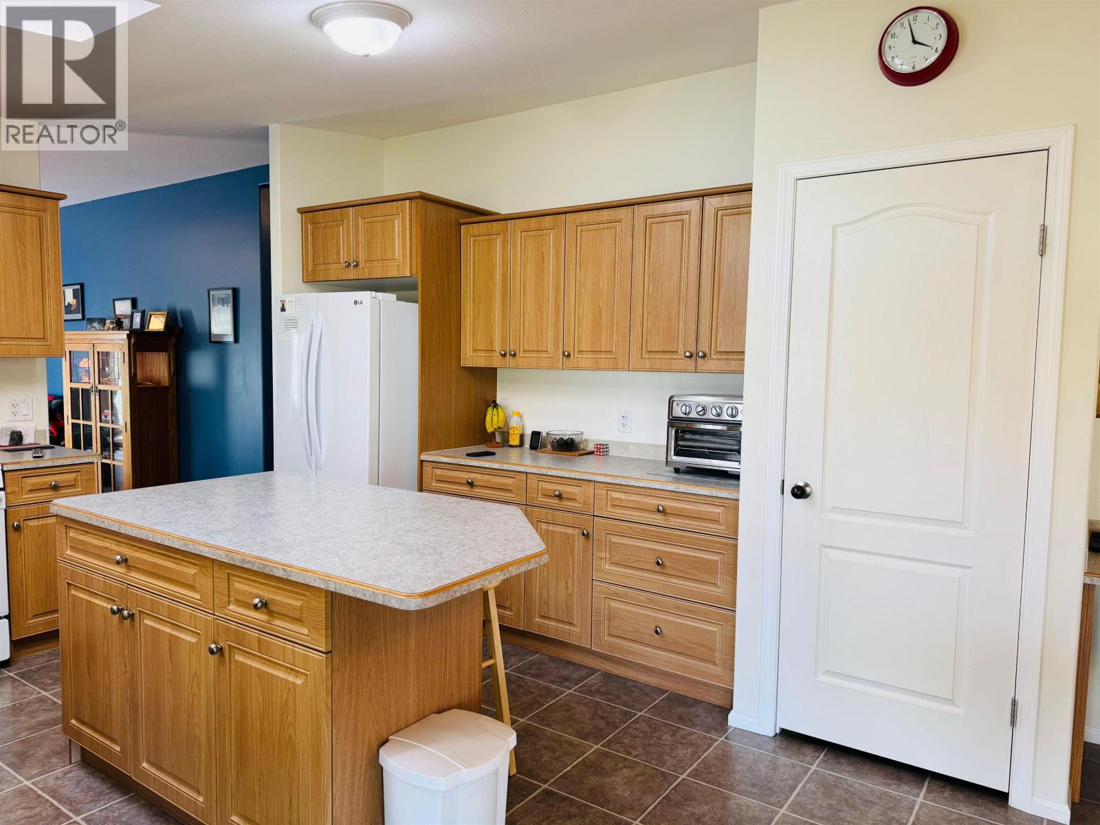 3722 Carson Road, Williams Lake, British Columbia  V0K 2G0 - Photo 5 - R3099170