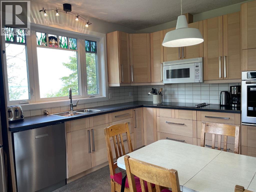 75 Peace River Avenue, Joussard, Alberta  T0G 1J0 - Photo 7 - A2223826