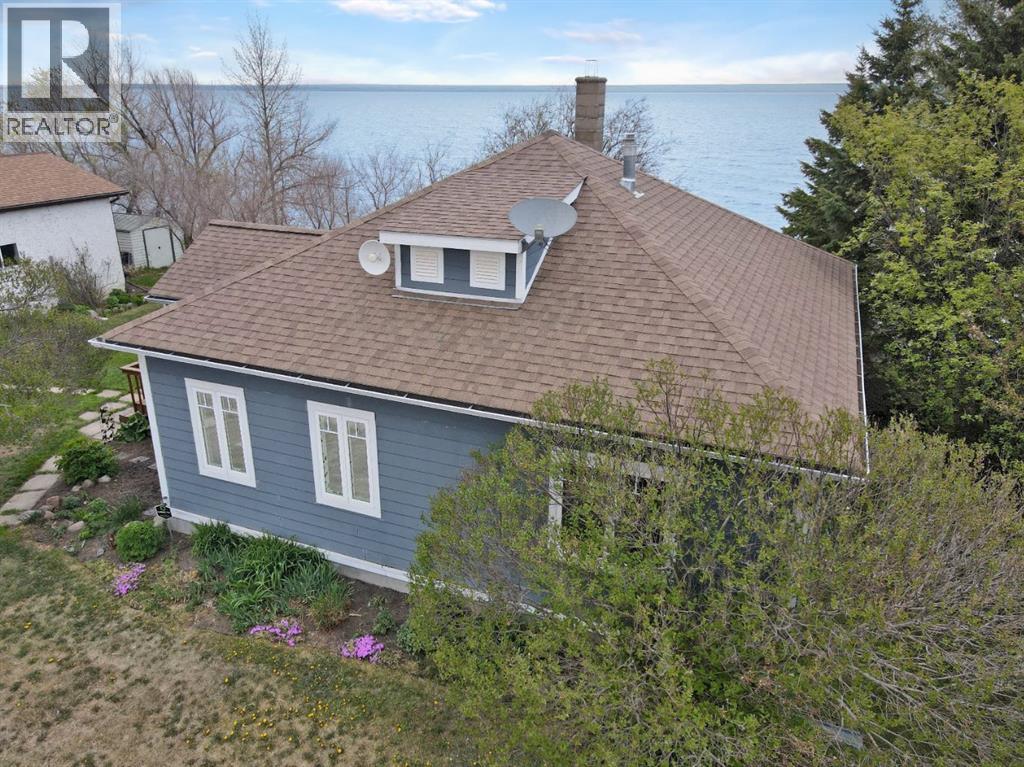 75 Peace River Avenue, Joussard, Alberta  T0G 1J0 - Photo 3 - A2223826