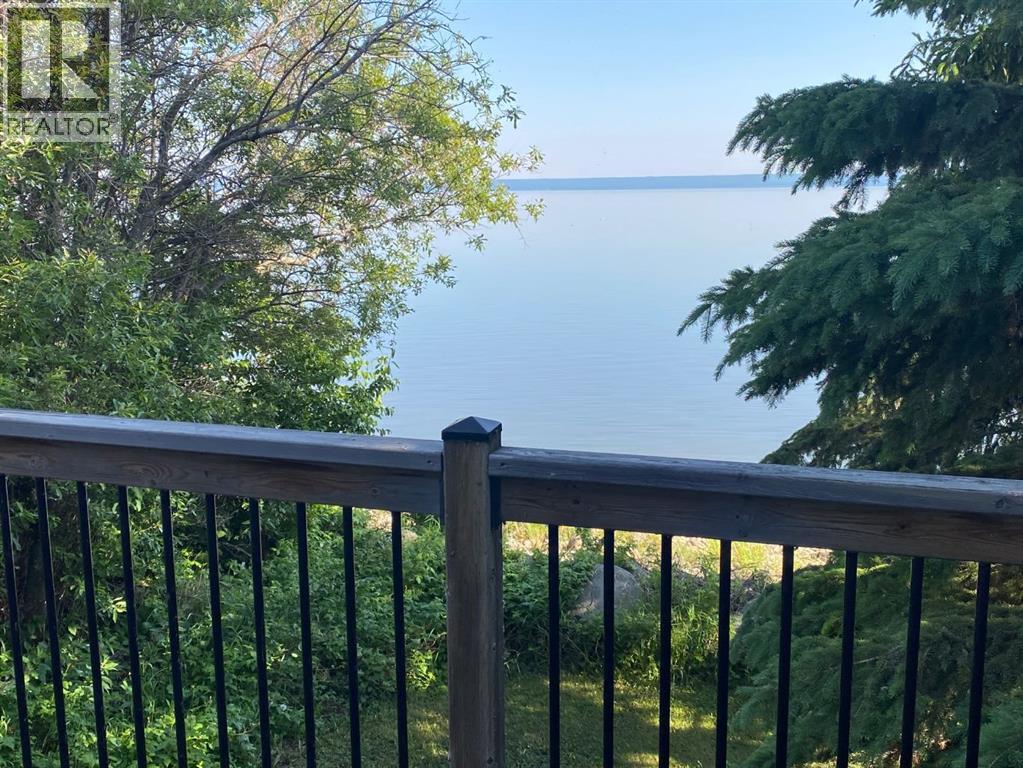 75 Peace River Avenue, Joussard, Alberta  T0G 1J0 - Photo 30 - A2223826