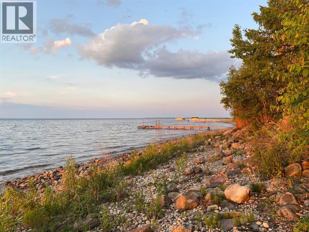 75 Peace River Avenue, Joussard, Alberta  T0G 1J0 - Photo 33 - A2223826