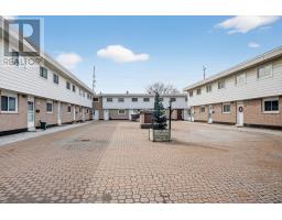 427 MOODIE DRIVE, Ottawa, Ontario