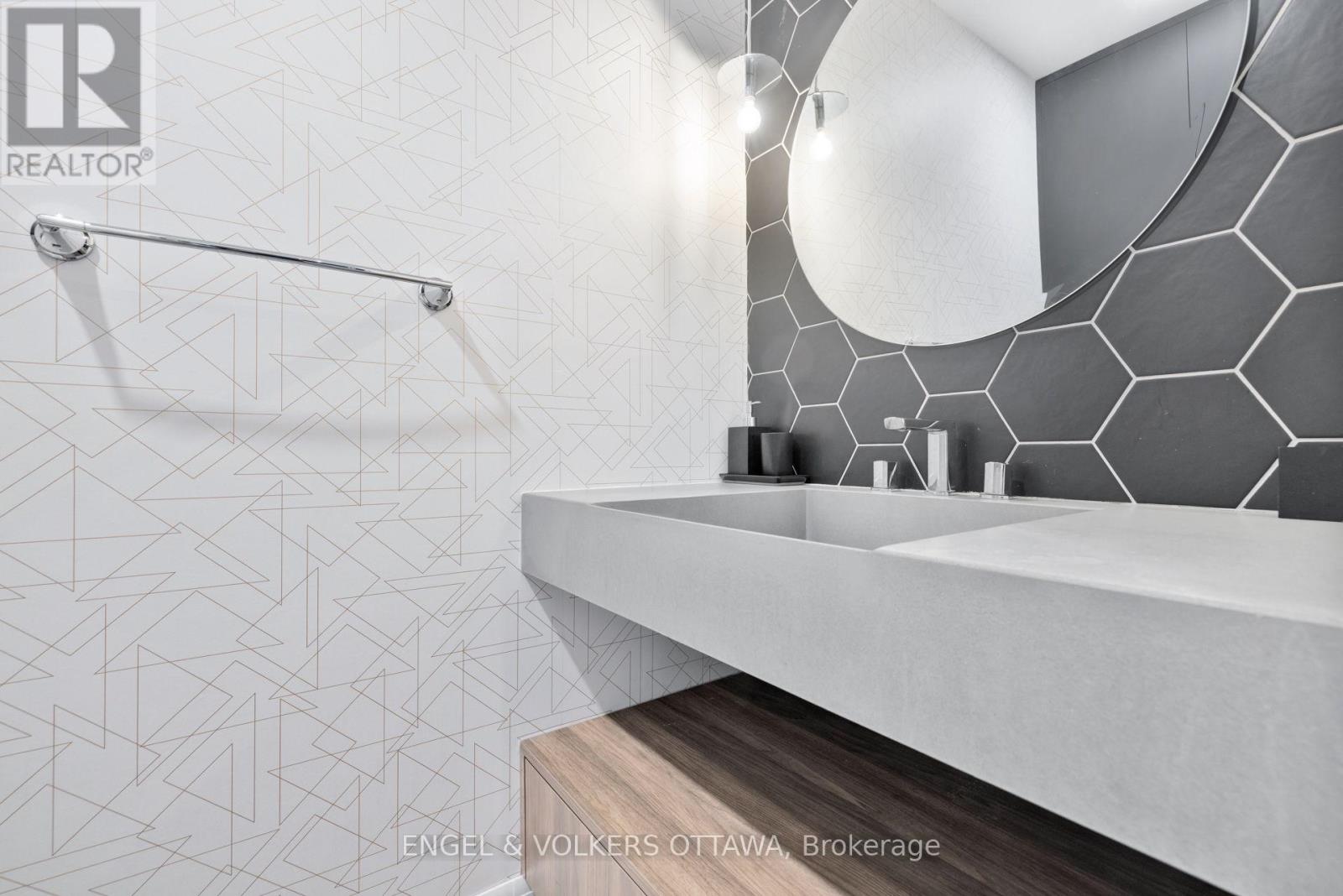 157 Avro Circle, Ottawa, Ontario  K1K 4K7 - Photo 20 - X12877856