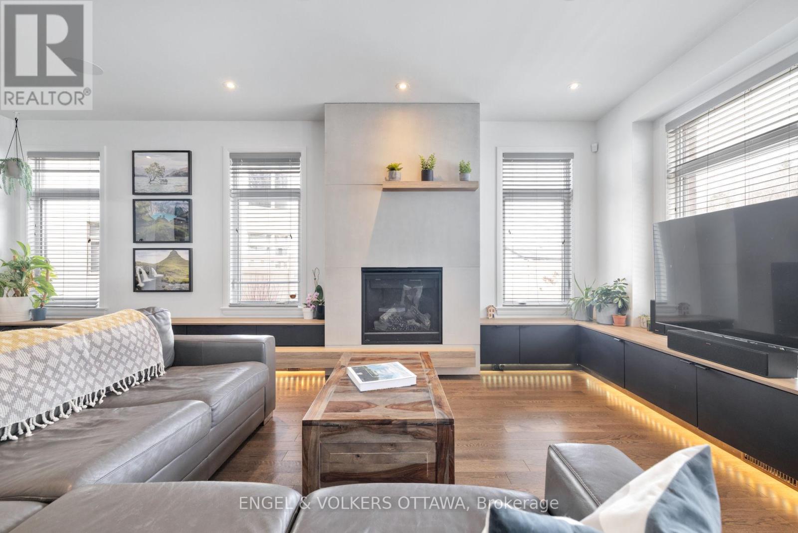 157 Avro Circle, Ottawa, Ontario  K1K 4K7 - Photo 7 - X12877856