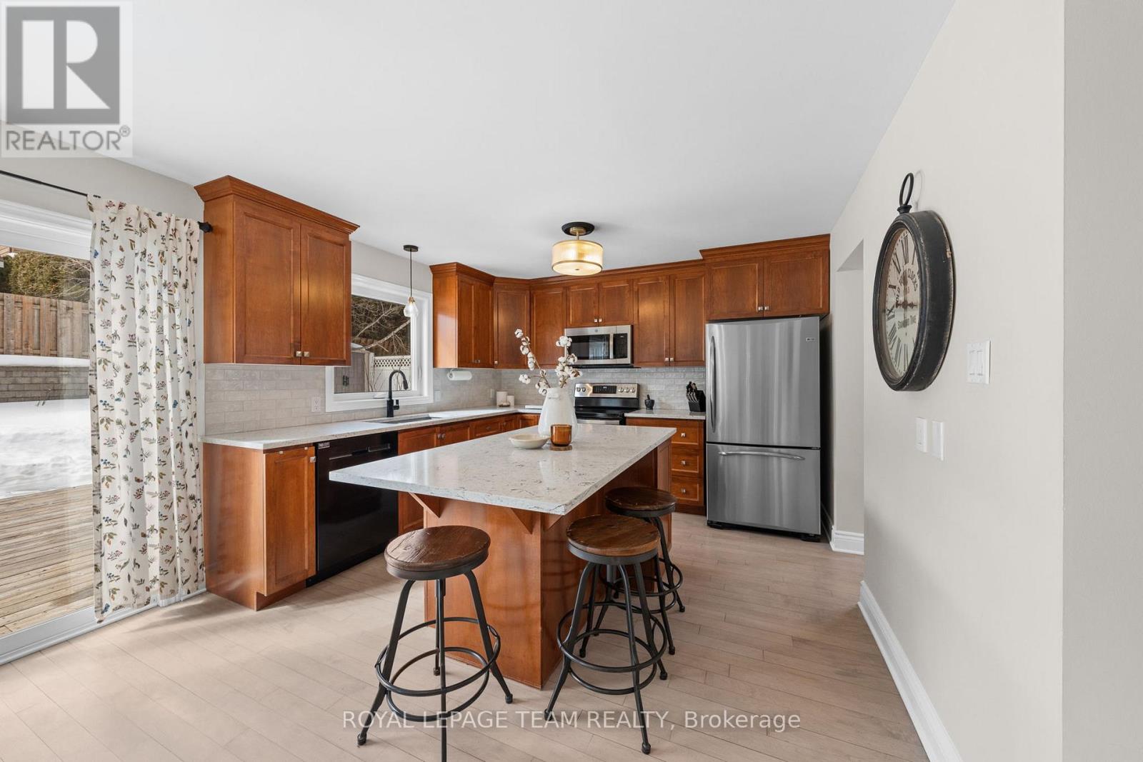 229 Walden Drive, Ottawa, Ontario  K2K 2M3 - Photo 12 - X12877870