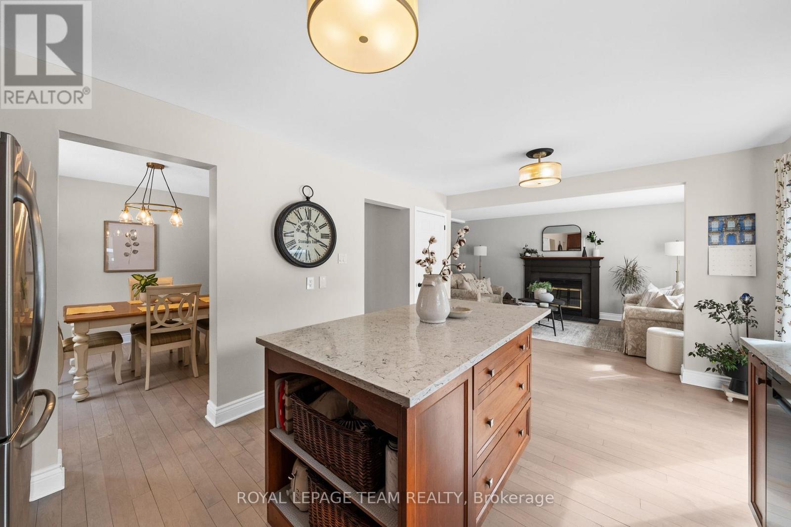 229 Walden Drive, Ottawa, Ontario  K2K 2M3 - Photo 14 - X12877870