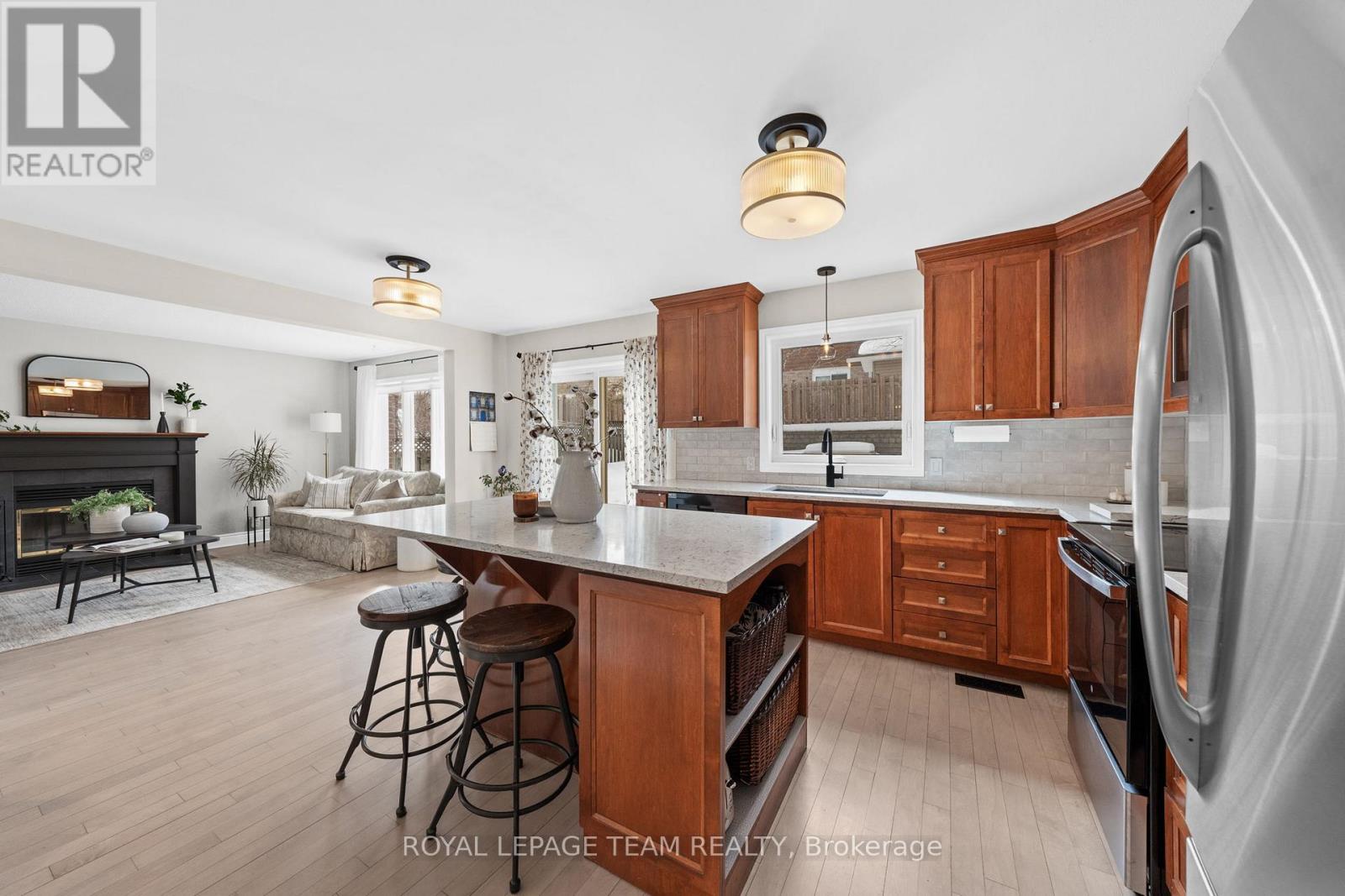 229 Walden Drive, Ottawa, Ontario  K2K 2M3 - Photo 15 - X12877870