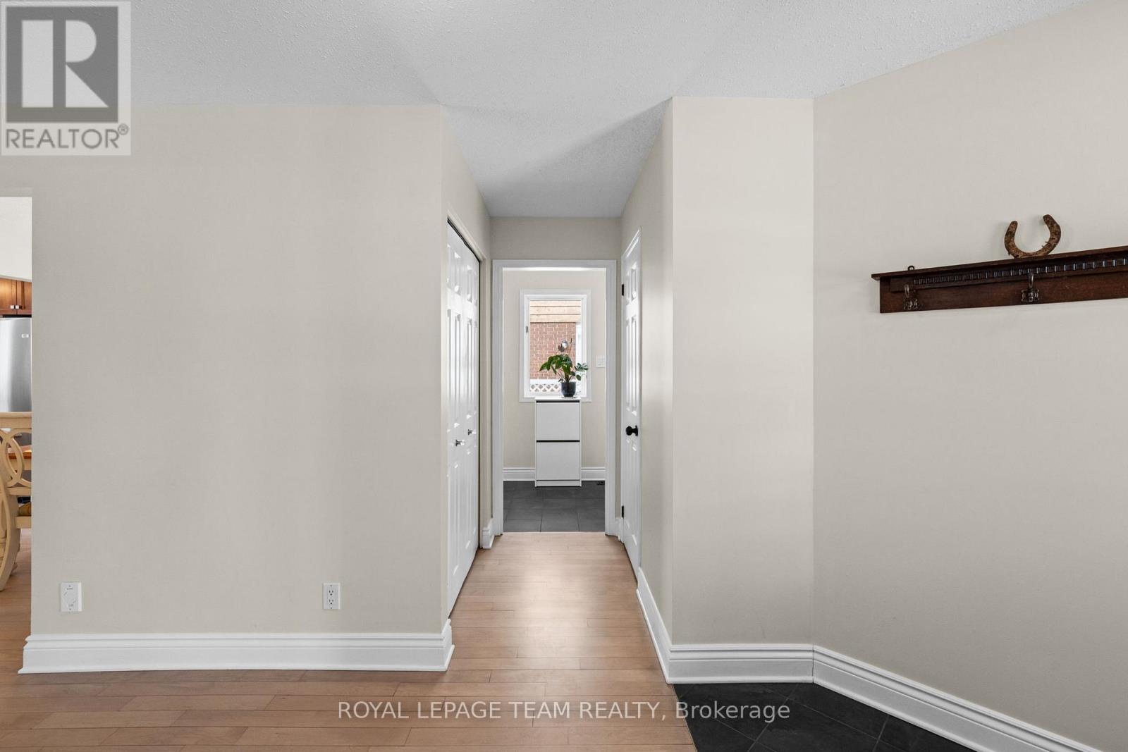 229 Walden Drive, Ottawa, Ontario  K2K 2M3 - Photo 18 - X12877870