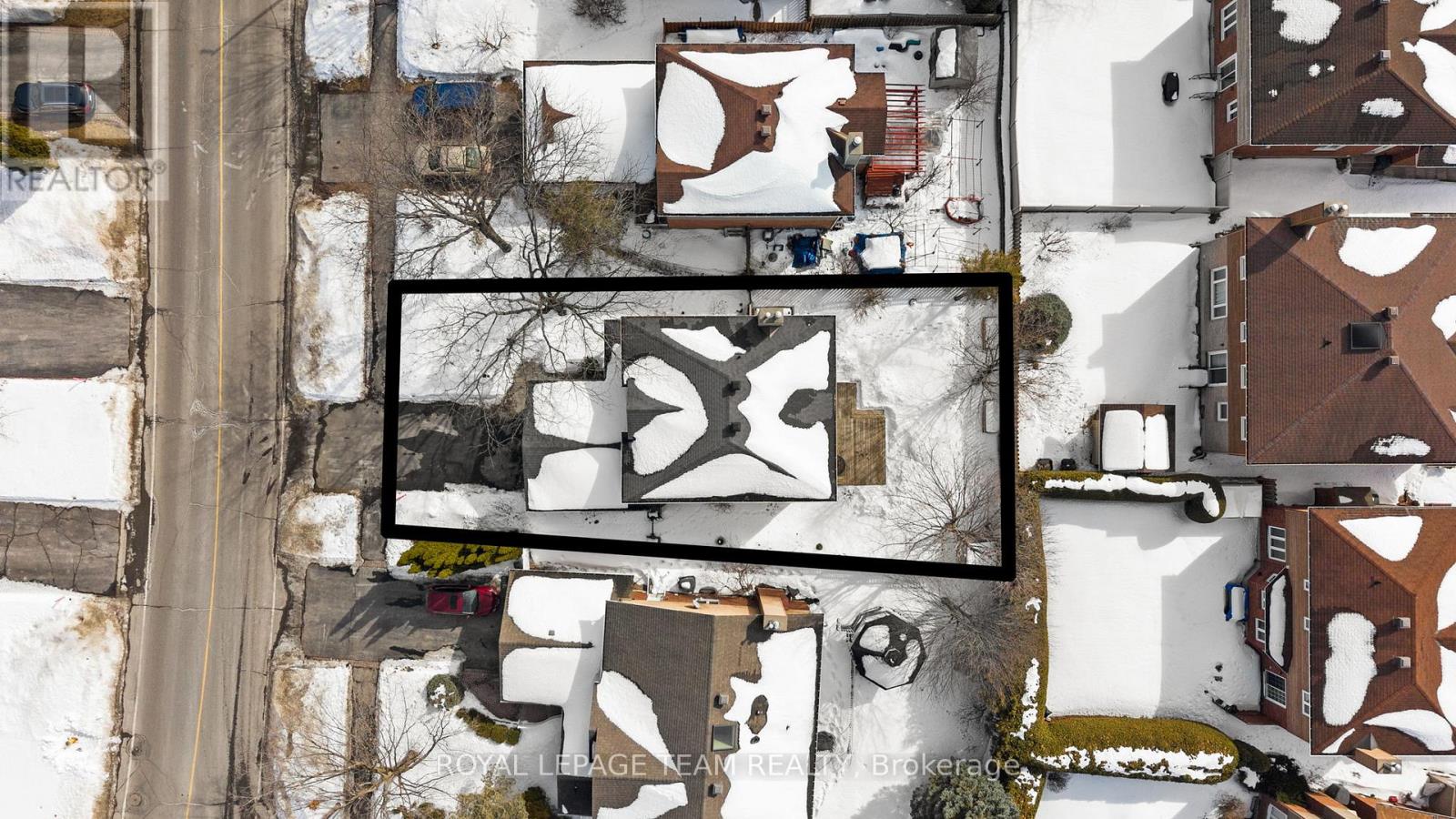 229 Walden Drive, Ottawa, Ontario  K2K 2M3 - Photo 2 - X12877870