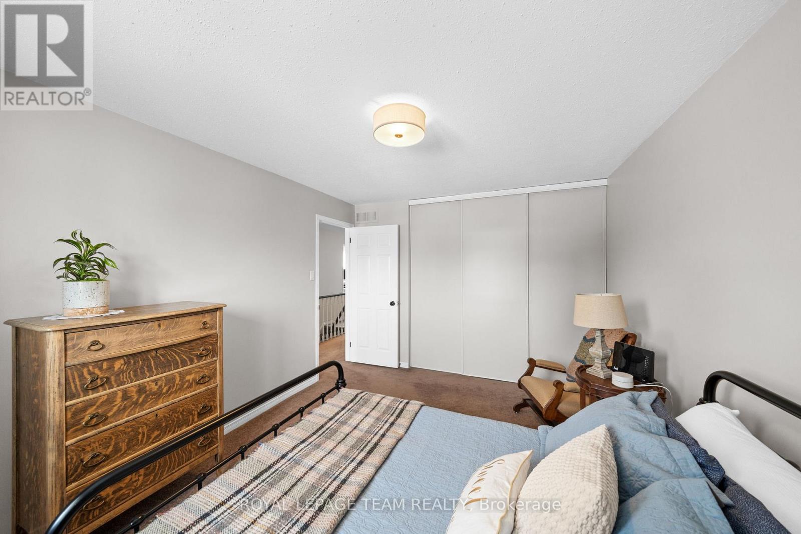 229 Walden Drive, Ottawa, Ontario  K2K 2M3 - Photo 26 - X12877870