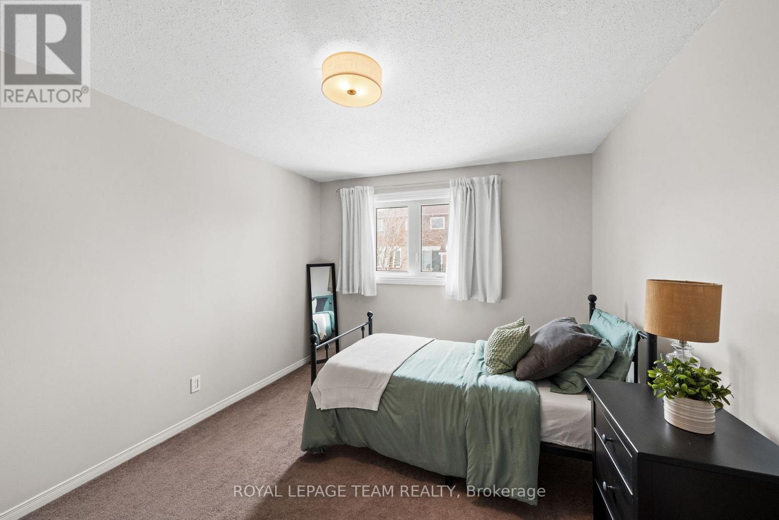 229 Walden Drive, Ottawa, Ontario  K2K 2M3 - Photo 27 - X12877870