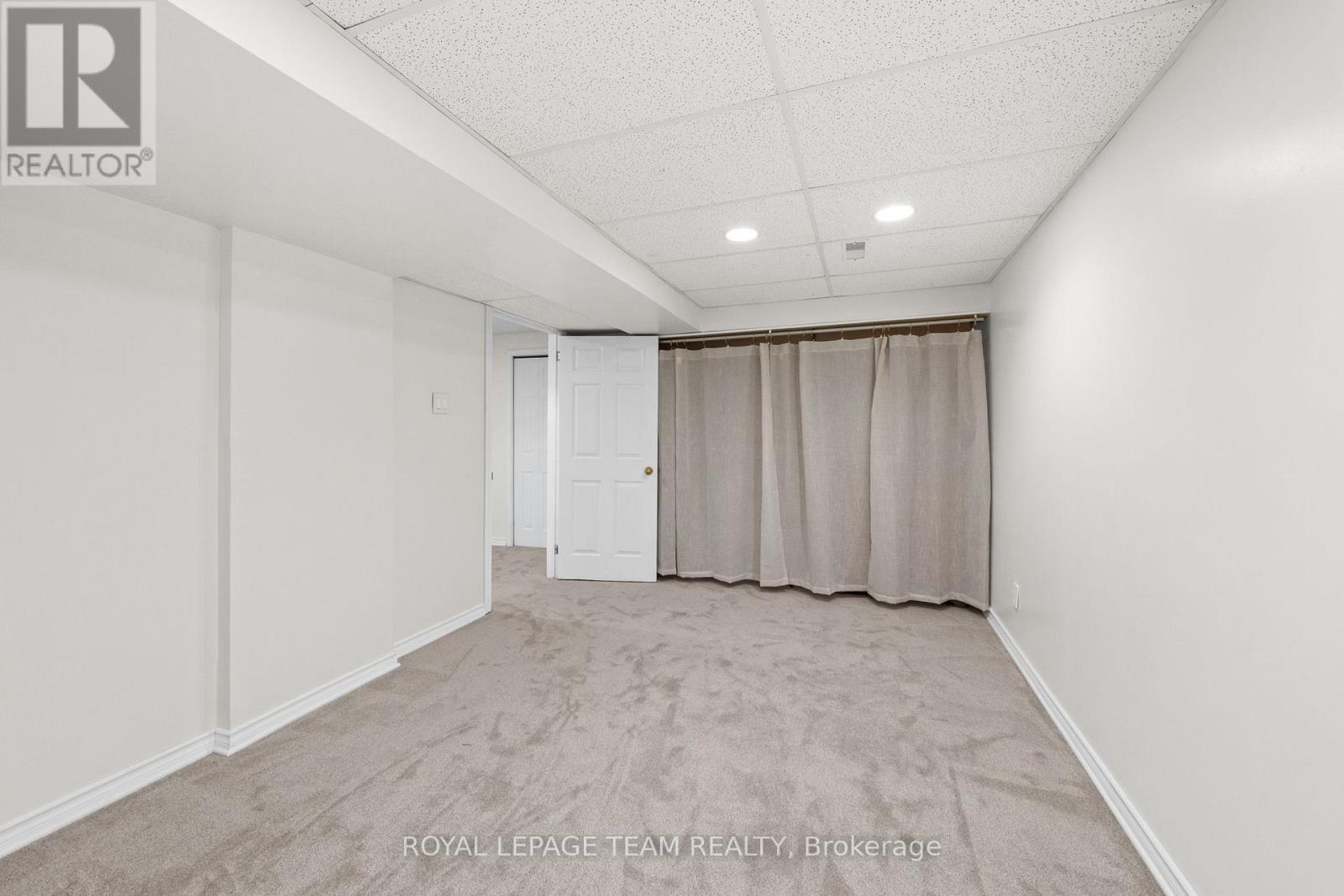 229 Walden Drive, Ottawa, Ontario  K2K 2M3 - Photo 39 - X12877870