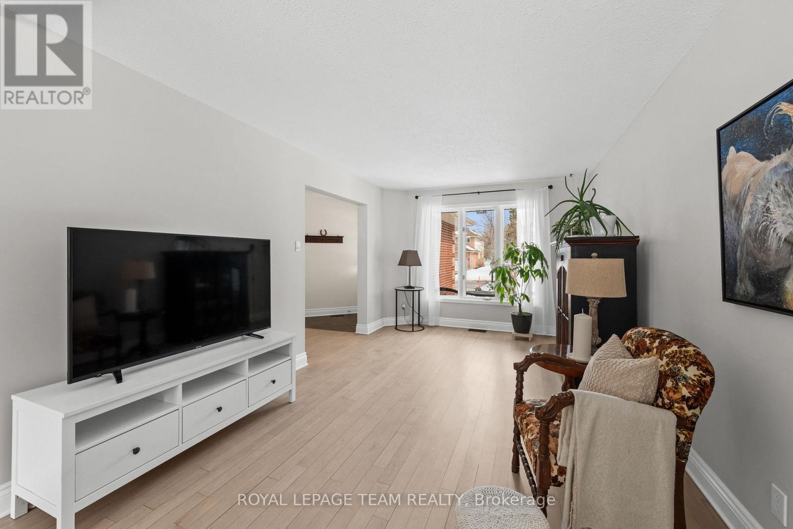 229 Walden Drive, Ottawa, Ontario  K2K 2M3 - Photo 9 - X12877870