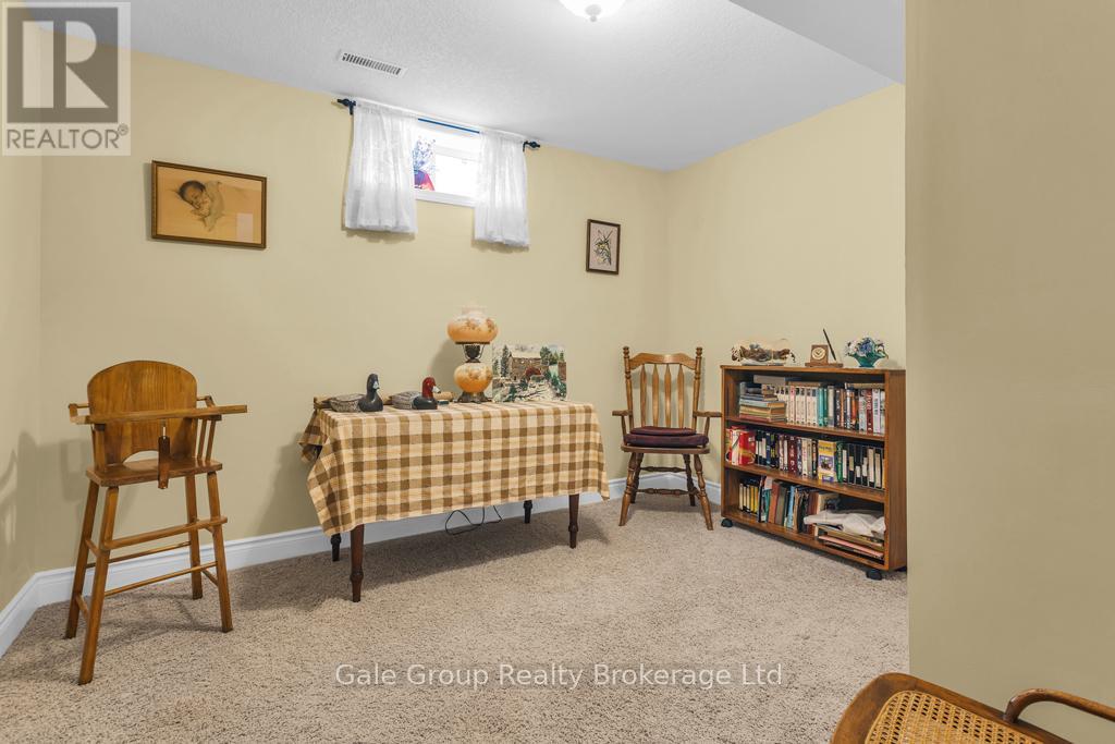 15 Holland Avenue, Aylmer, Ontario  N5H 3J2 - Photo 24 - X12877848