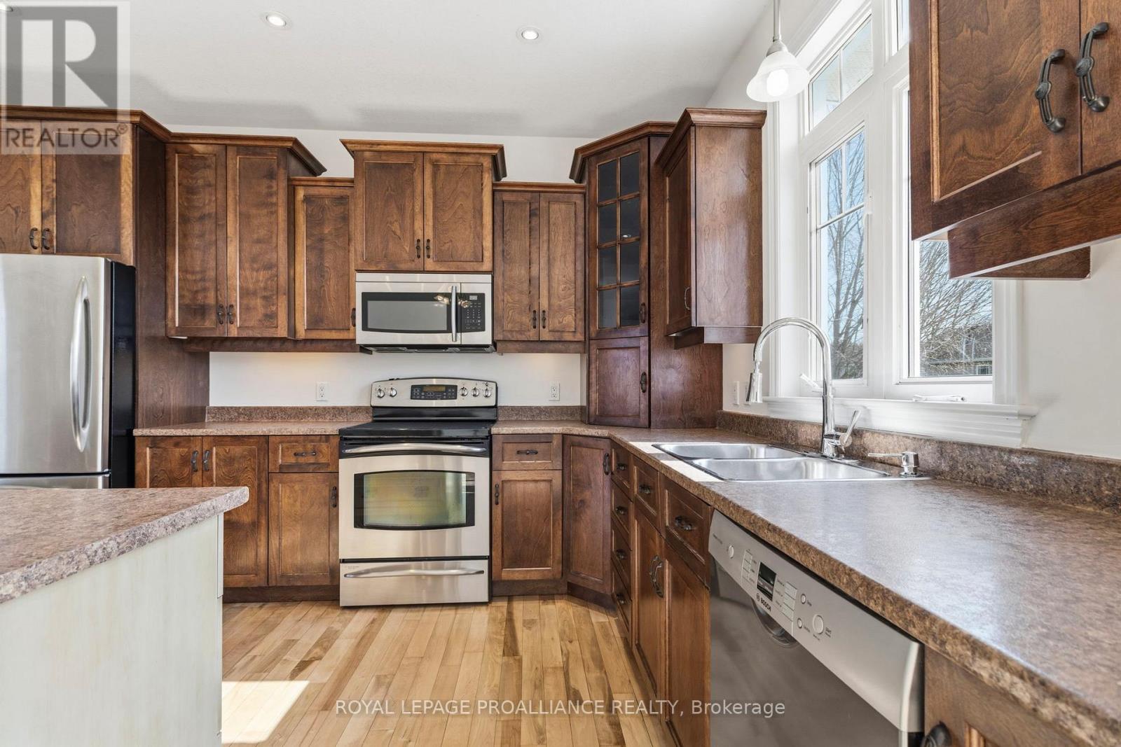 403 Brock Street W, Brockville, Ontario  K6V 6E8 - Photo 13 - X12877738