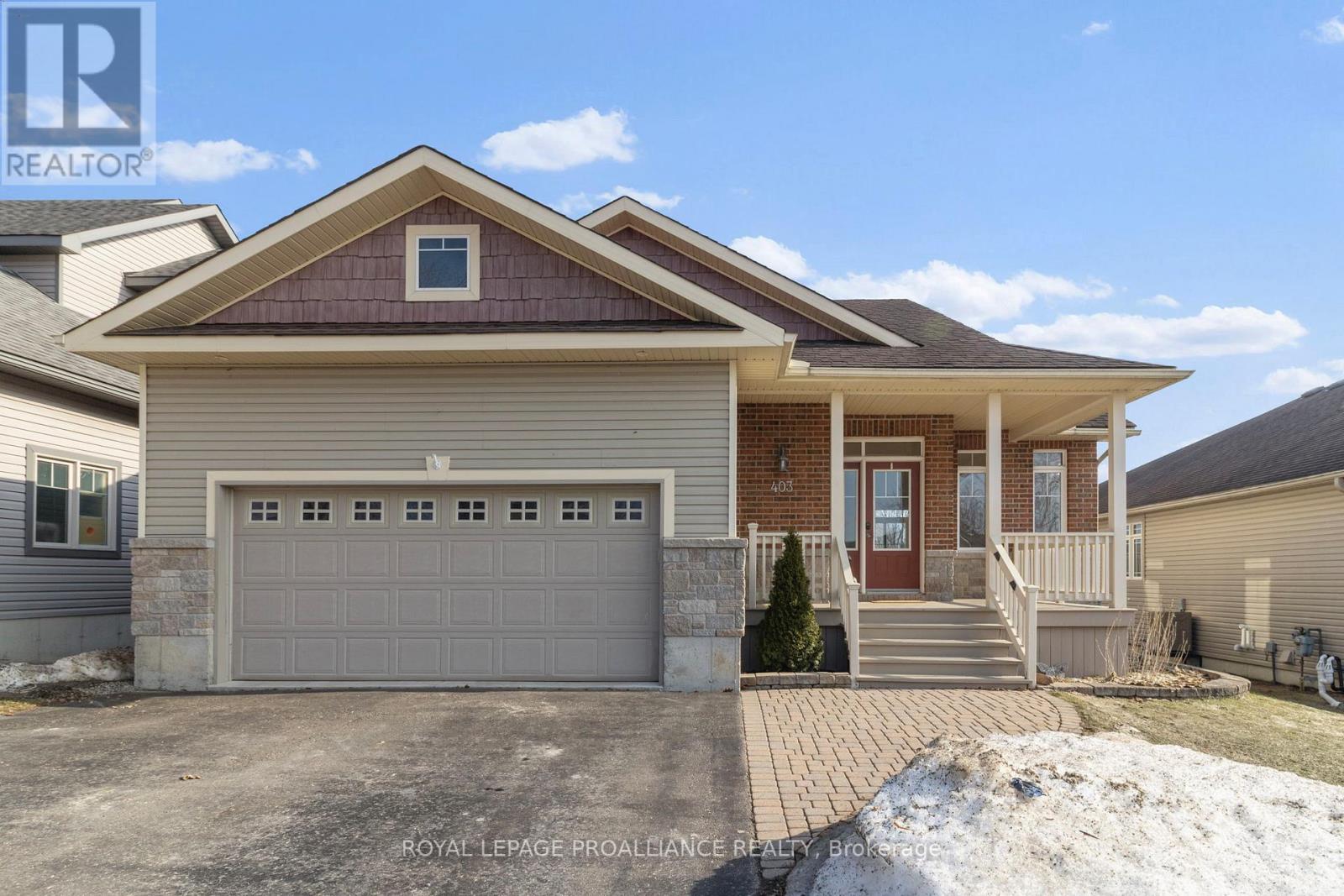 403 Brock Street W, Brockville, Ontario  K6V 6E8 - Photo 2 - X12877738