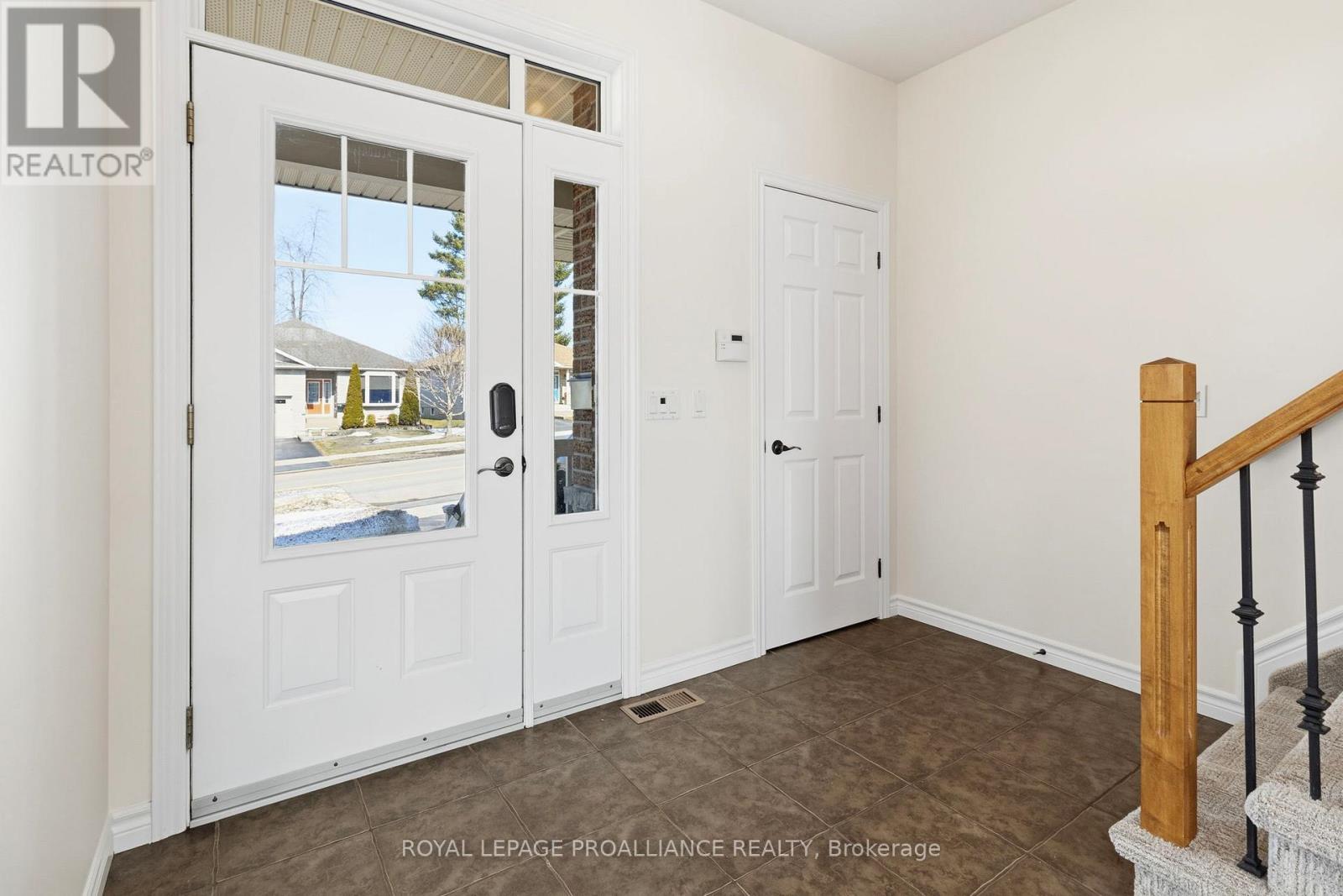 403 Brock Street W, Brockville, Ontario  K6V 6E8 - Photo 6 - X12877738