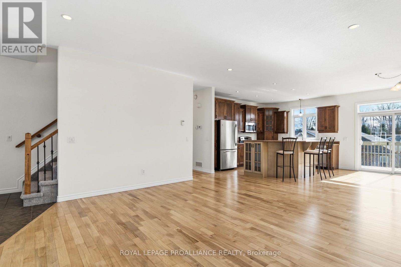 403 Brock Street W, Brockville, Ontario  K6V 6E8 - Photo 9 - X12877738