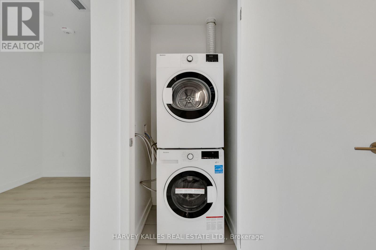 2811s - 110 Broadway Avenue, Toronto (Mount Pleasant West), Ontario  M4P 1V7 - Photo 18 - C12877702