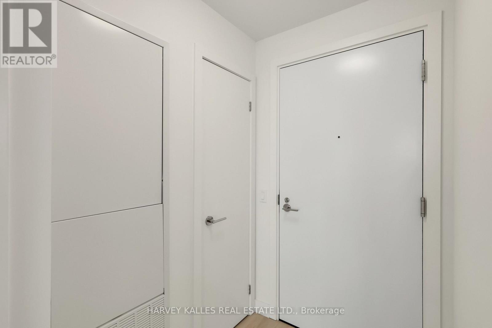 2811s - 110 Broadway Avenue, Toronto (Mount Pleasant West), Ontario  M4P 1V7 - Photo 3 - C12877702