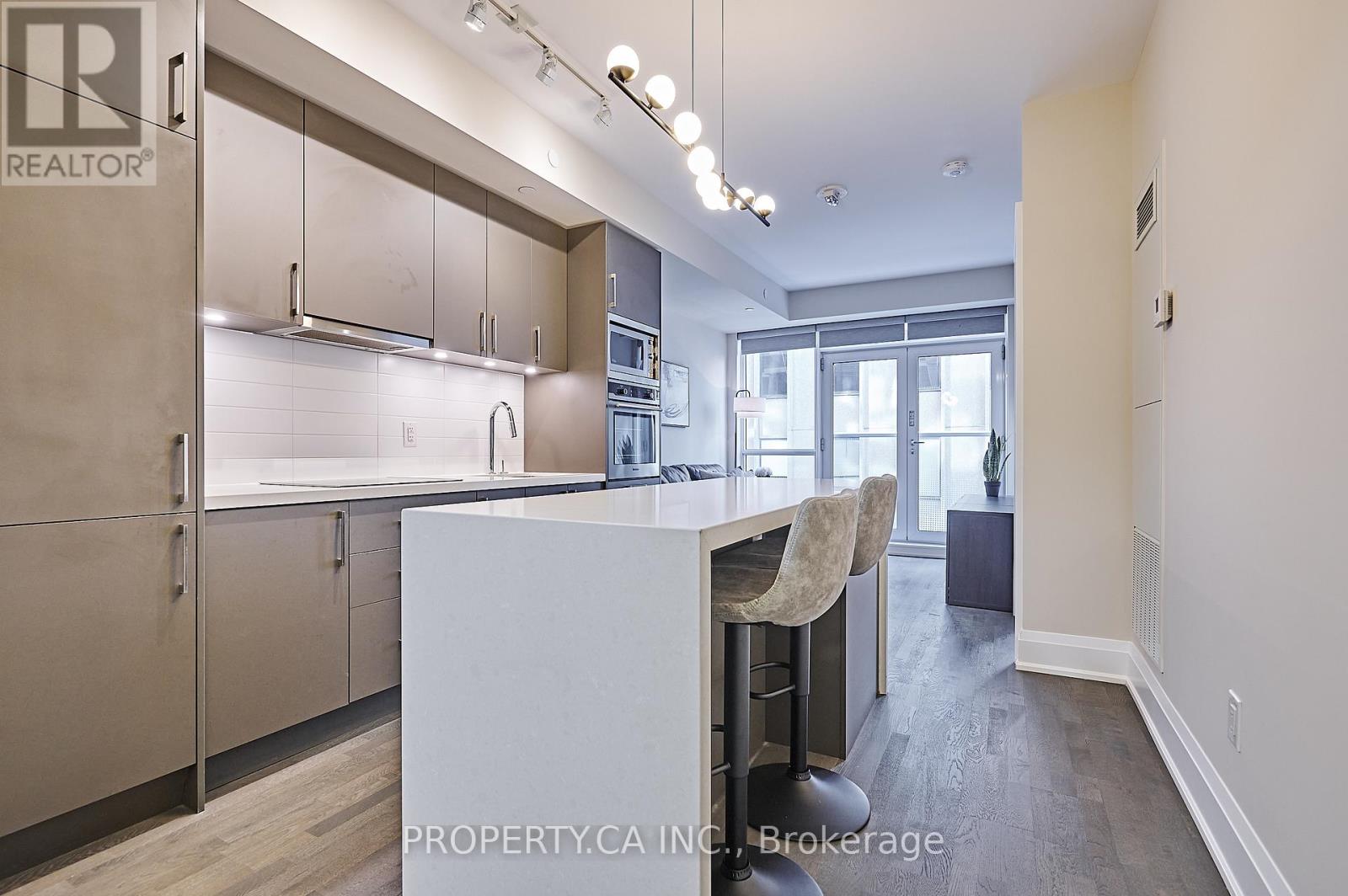 401 - 88 Cumberland Street, Toronto (Annex), Ontario  M5R 0C8 - Photo 14 - C12877750