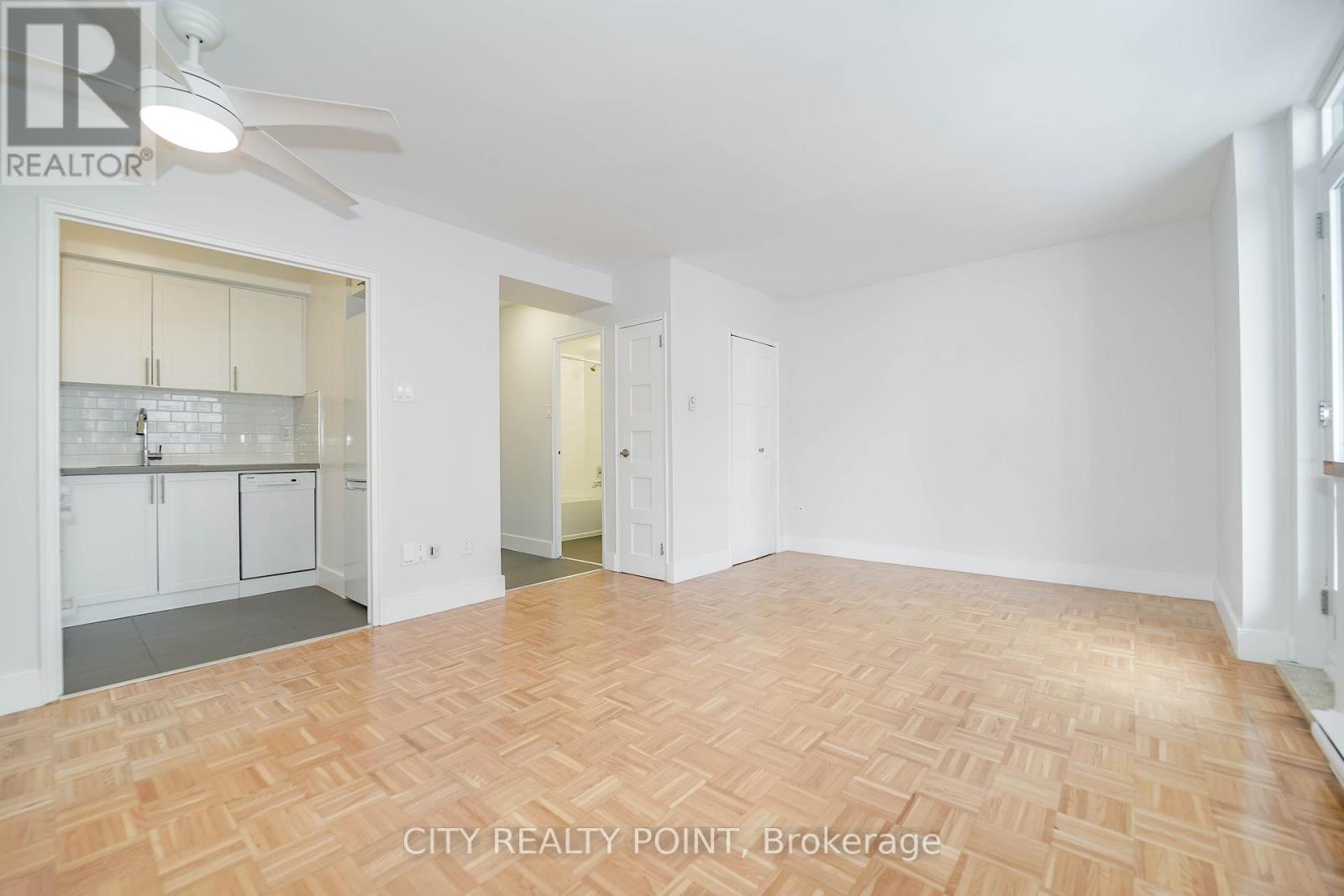 1204 - 55 Isabella Street, Toronto (Church-Yonge Corridor), Ontario  M4Y 1M8 - Photo 3 - C12877850