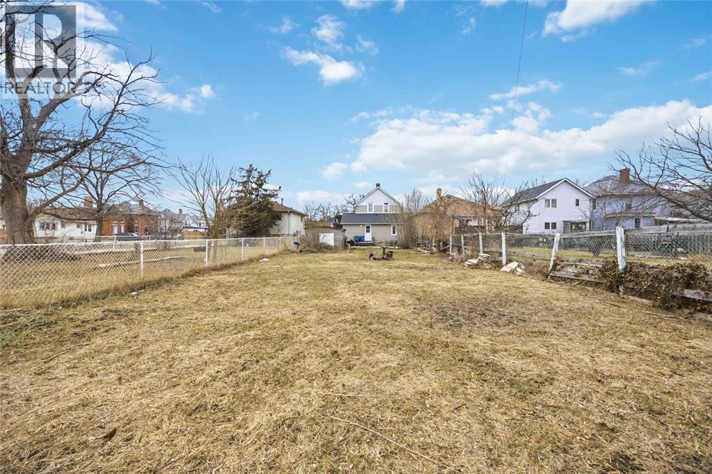 132 Stuart Street, Sarnia, Ontario  N7T 3B1 - Photo 7 - 26005204