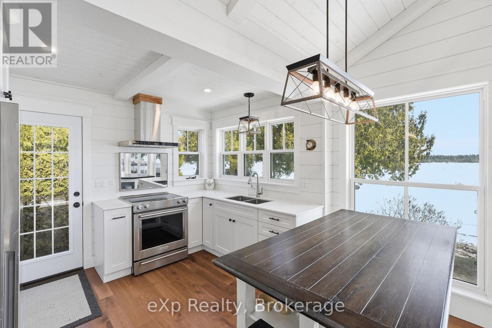 231 Tamarac Road, Northern Bruce Peninsula, Ontario  N0H 2M0 - Photo 26 - X12877692