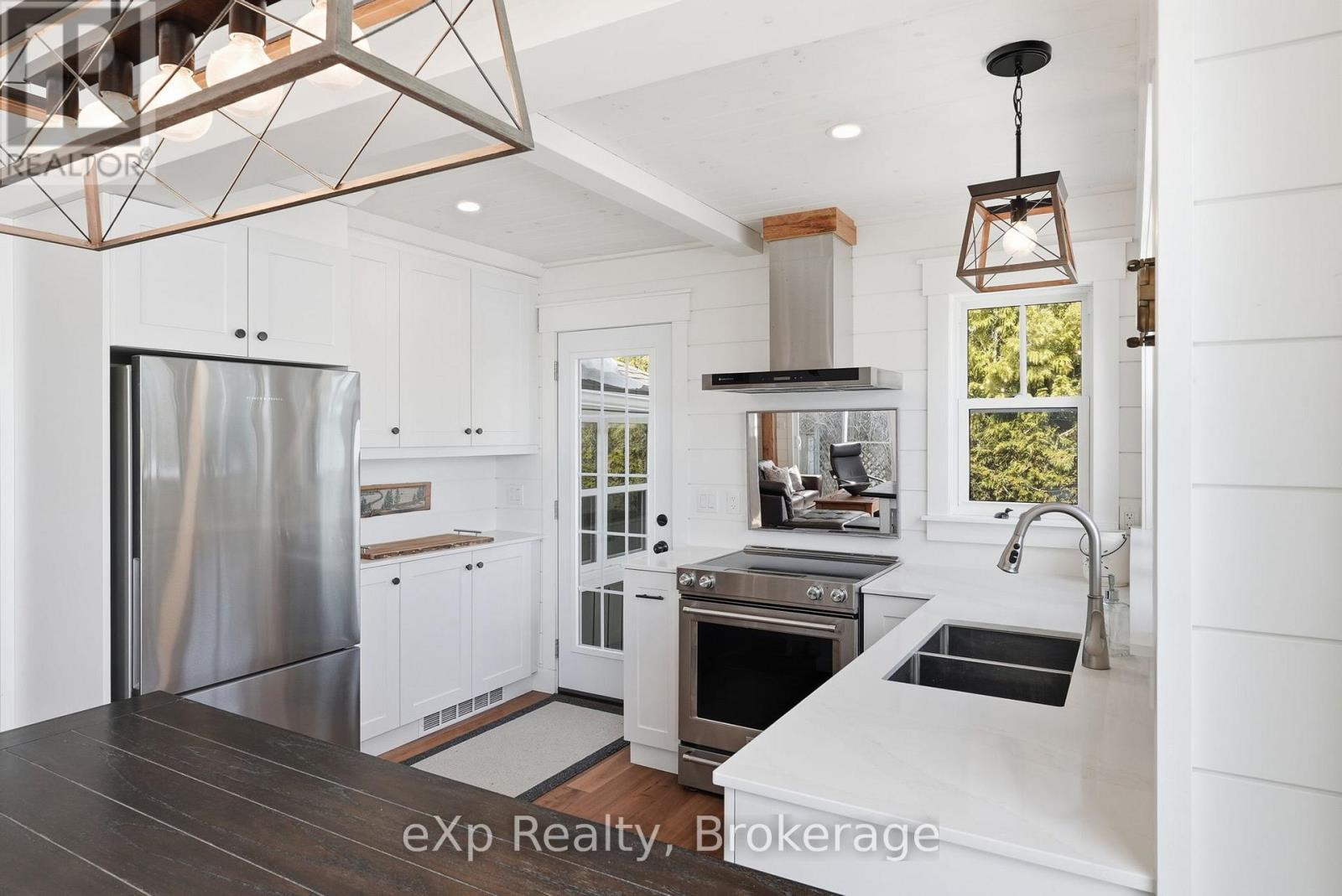 231 Tamarac Road, Northern Bruce Peninsula, Ontario  N0H 2M0 - Photo 28 - X12877692