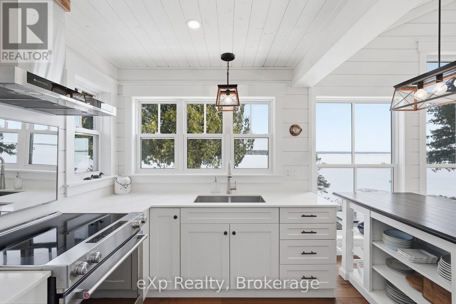 231 Tamarac Road, Northern Bruce Peninsula, Ontario  N0H 2M0 - Photo 30 - X12877692