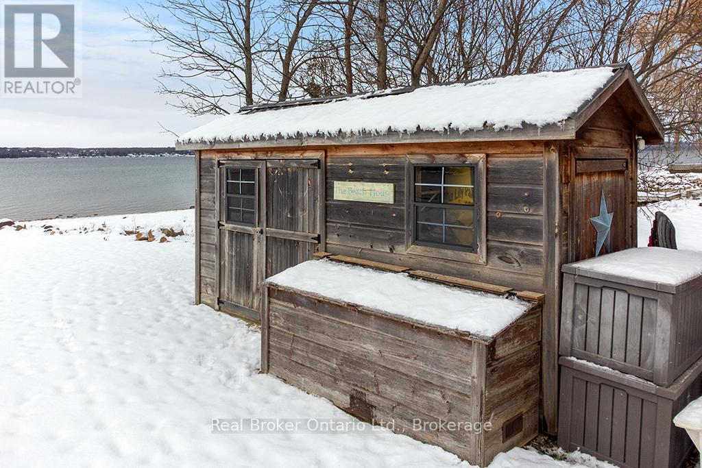 111 Wilson Drive, Georgian Bluffs, Ontario  N0H 2T0 - Photo 37 - X12877764