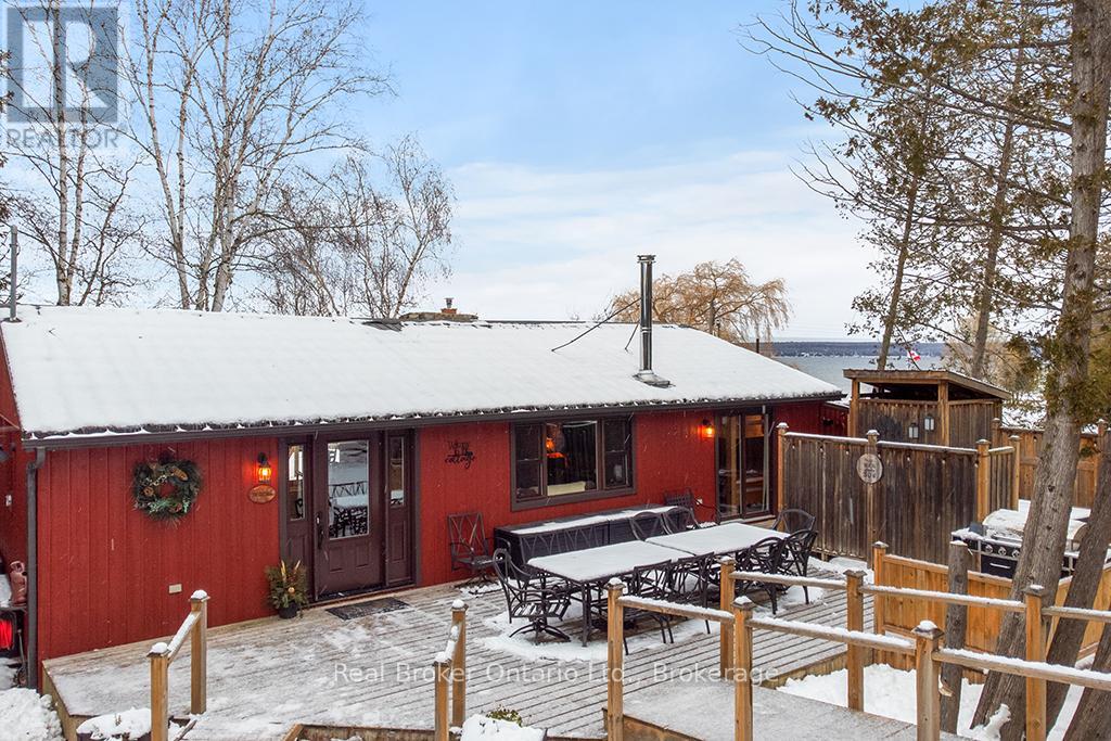 111 Wilson Drive, Georgian Bluffs, Ontario  N0H 2T0 - Photo 5 - X12877764