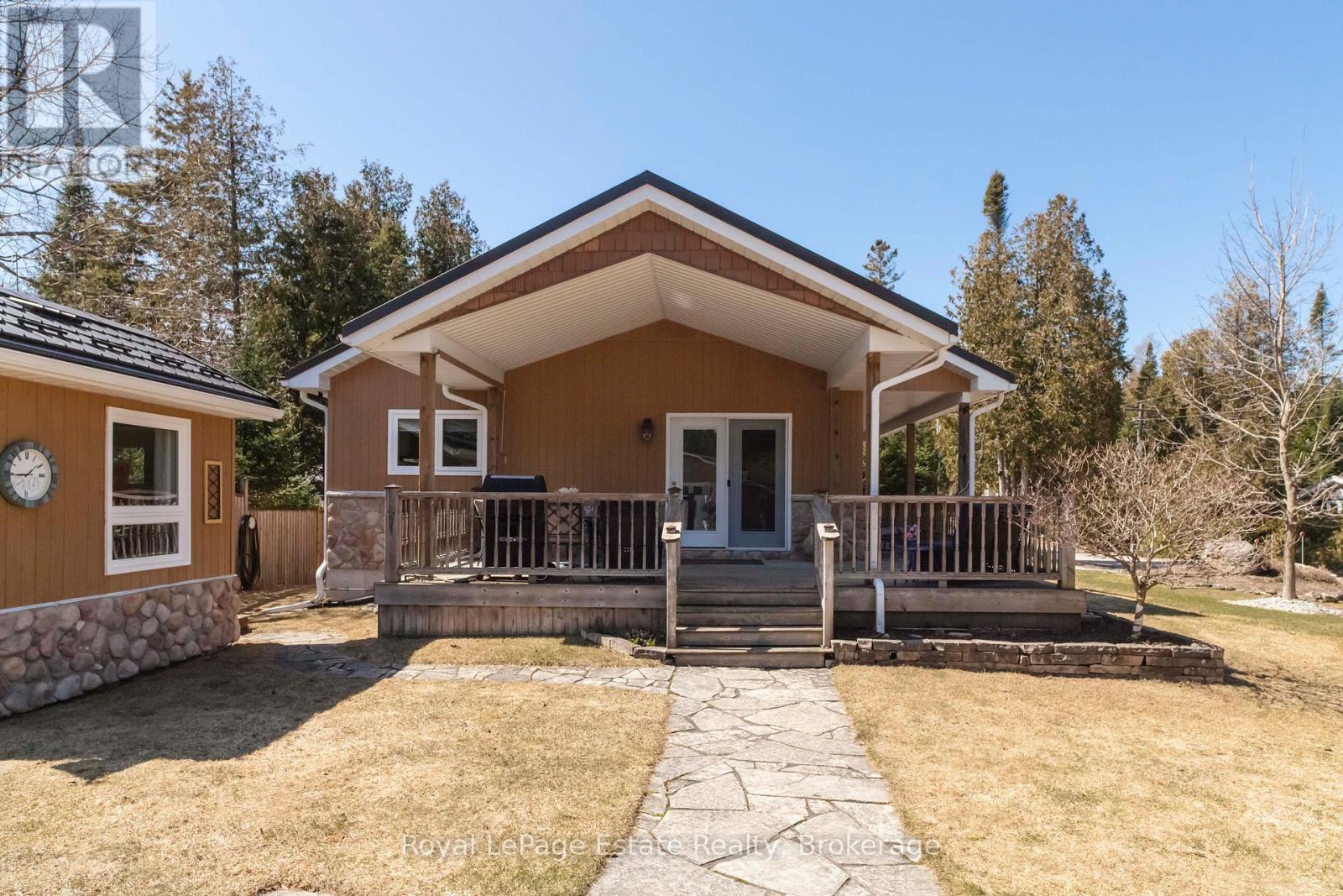 204 Seventh Street N, South Bruce Peninsula, Ontario  N0H 2G0 - Photo 11 - X12877866