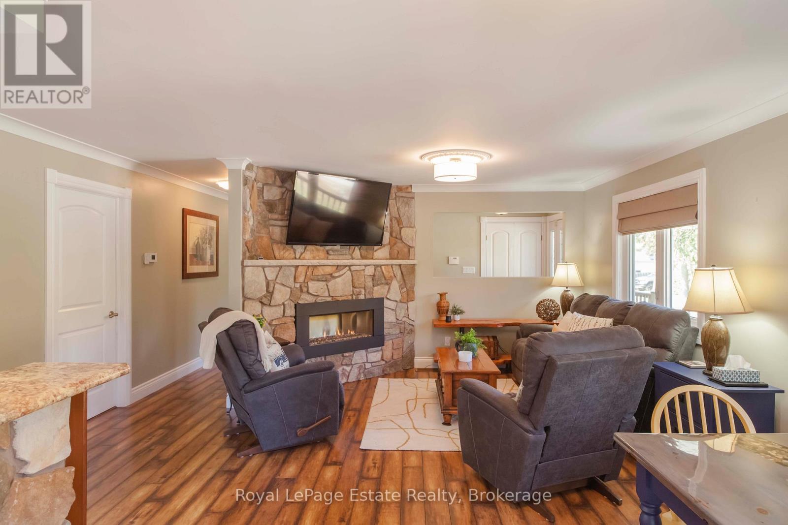 204 Seventh Street N, South Bruce Peninsula, Ontario  N0H 2G0 - Photo 12 - X12877866