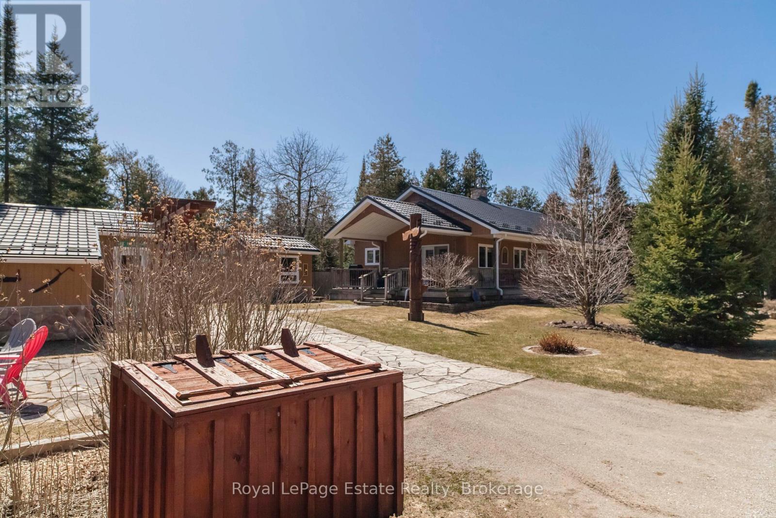 204 Seventh Street N, South Bruce Peninsula, Ontario  N0H 2G0 - Photo 7 - X12877866