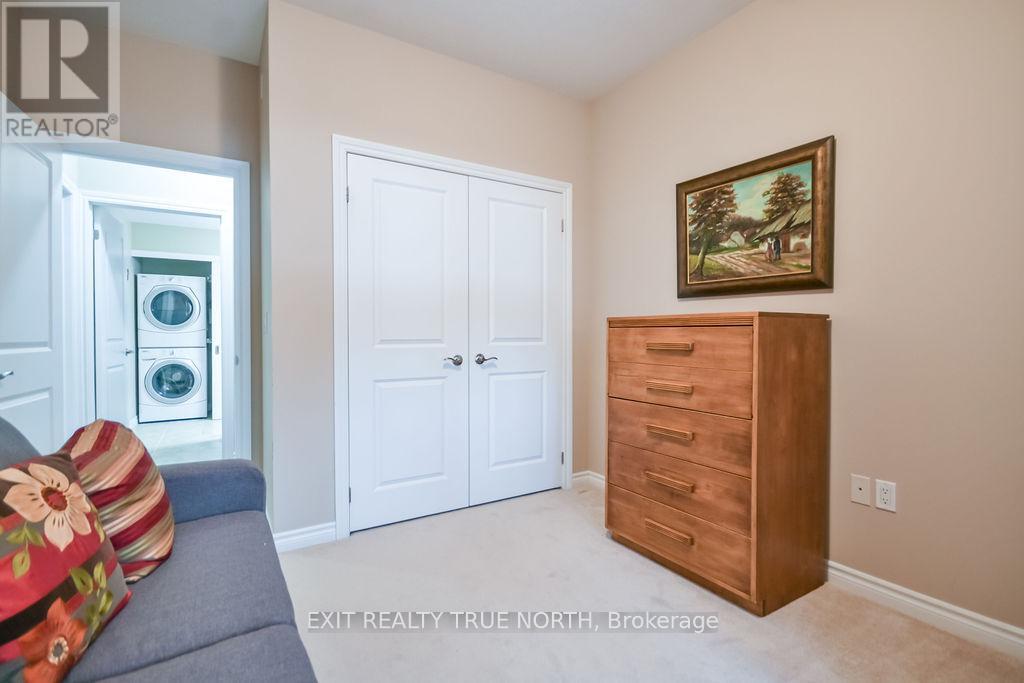 204 - 19b Yonge Street N, Springwater, Ontario  L0L 1P0 - Photo 21 - S12875808