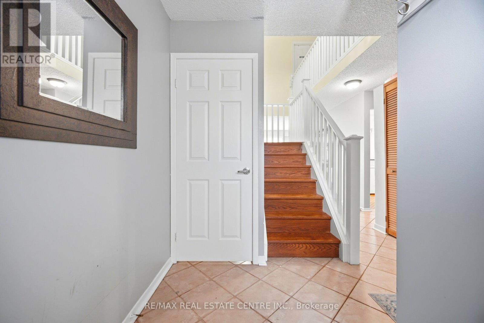 34 - 3125 Fifth Line West, Mississauga, Ontario  L5L 3S8 - Photo 7 - W12875646