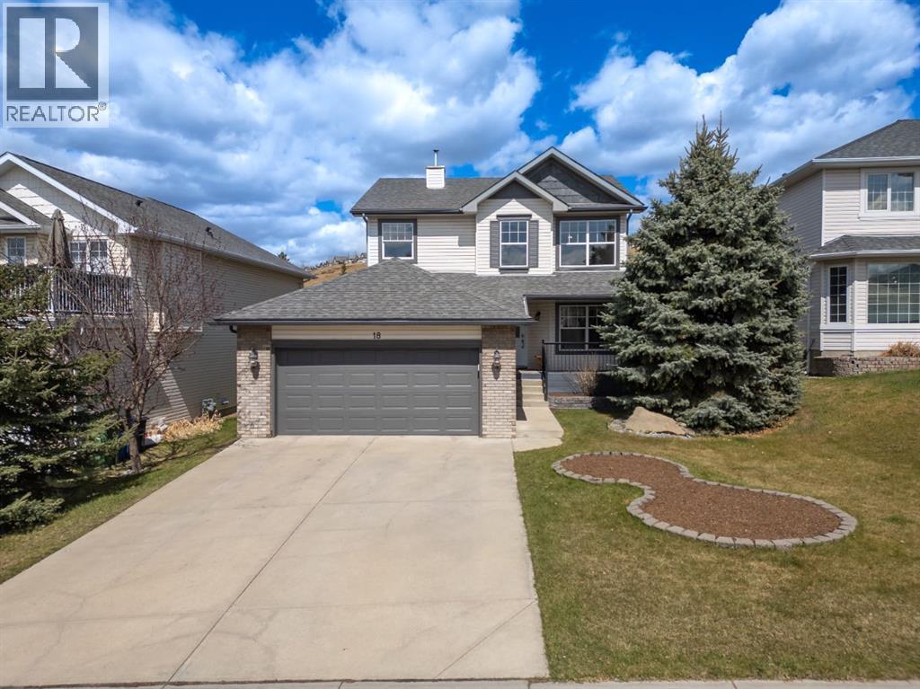 18 Gleneagles View, Cochrane, Alberta  T4C 1N9 - Photo 3 - A2291305