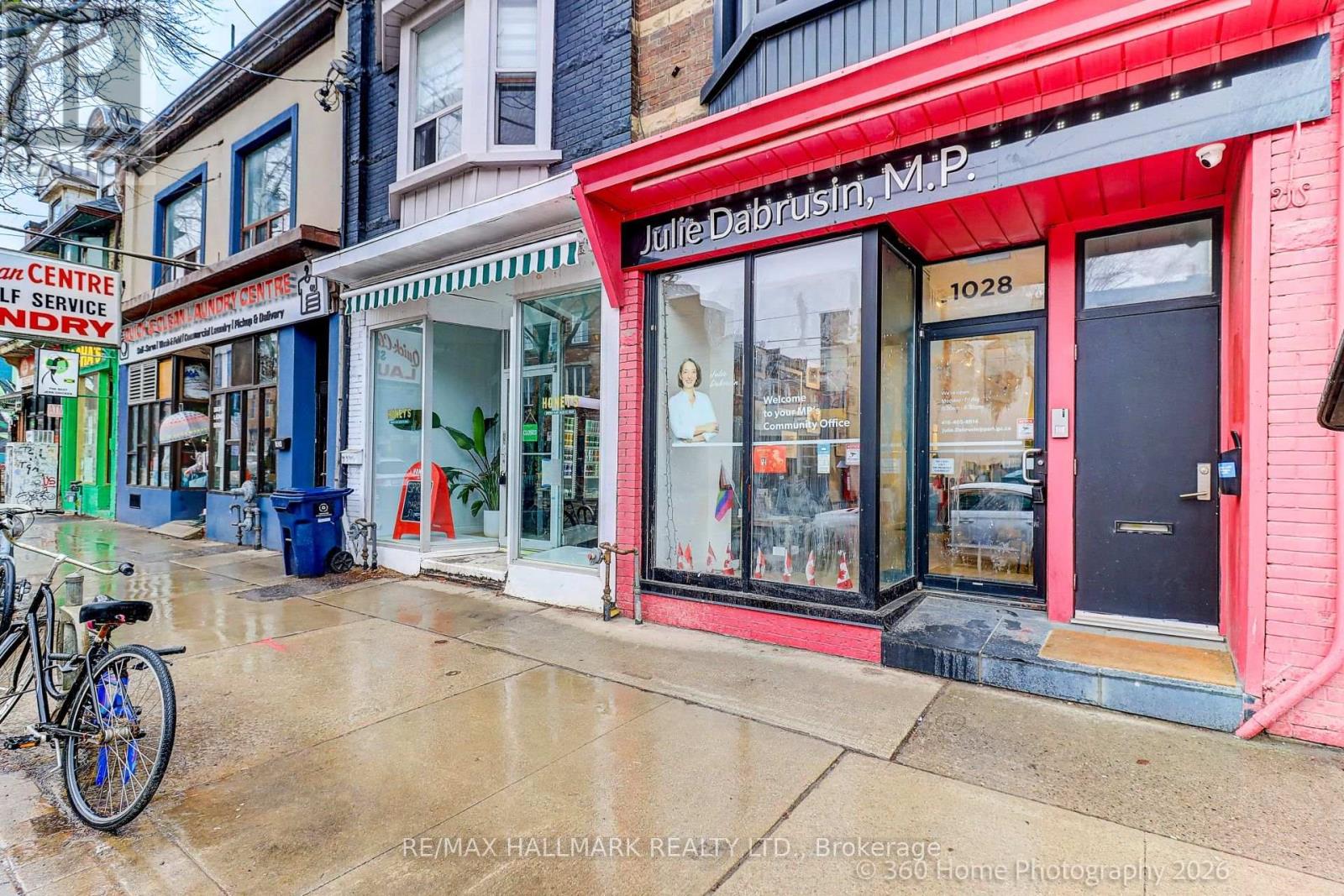 1028 QUEEN STREET E, toronto (south riverdale), Ontario