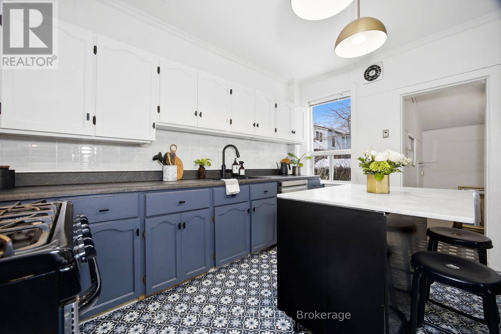 185 Greenwood Avenue, Toronto (Greenwood-Coxwell), Ontario  M4L 2P8 - Photo 15 - E12877836