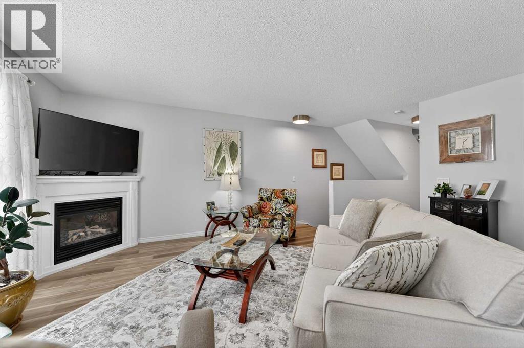 68 Douglas Glen Park Se, Calgary, Alberta  T2Z 3Z3 - Photo 9 - A2292196