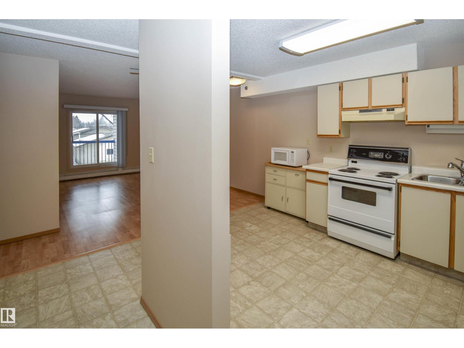 #102 4812 51 Av, Stony Plain, Alberta  T7Z 1P7 - Photo 5 - E4477154