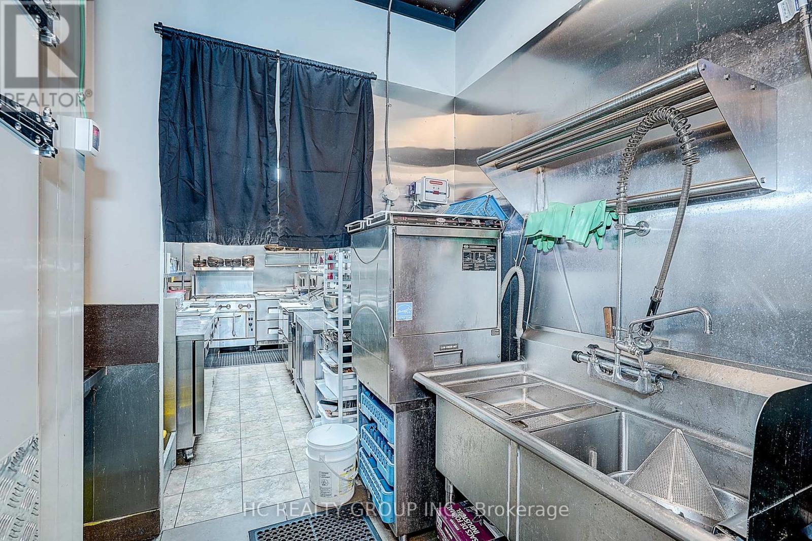 D - 16 Vogell Road, Richmond Hill, Ontario  L4B 3K4 - Photo 31 - N12877704